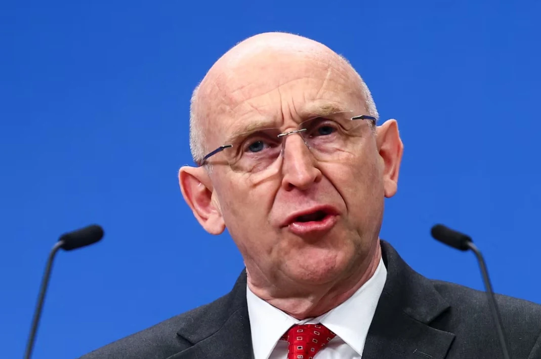 Anh gửi cho Ukraine 3 tỷ đô la được bảo lãnh bởi tài sản bị đóng băng của Nga