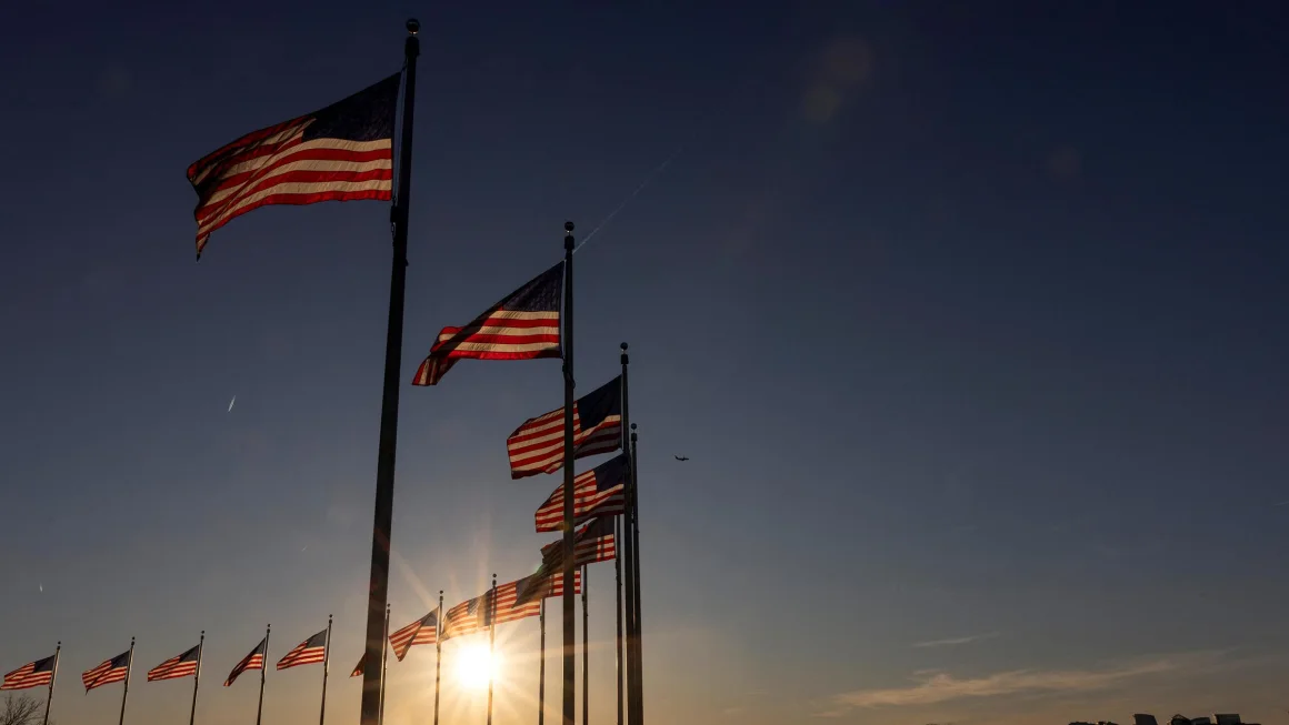 Mỹ xem xét đóng cửa gần 30 đại sứ quán và lãnh sự quán ở nước ngoài