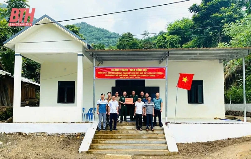 Những ngôi nhà thắm tình đồng đội