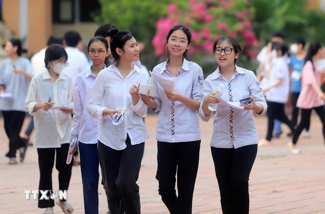 Thi tốt nghiệp THPT 2025: Thầy trò dốc sức trên đường đua “vượt vũ môn”