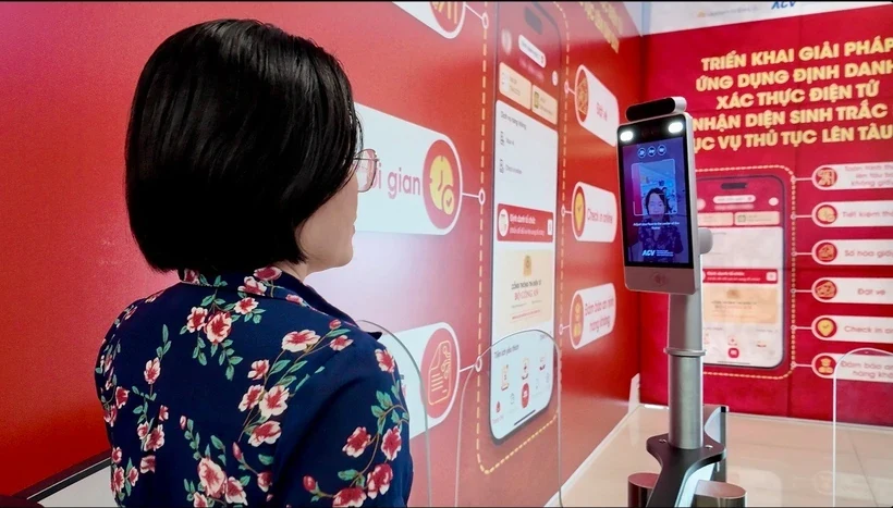 Vietnam Airlines ứng dụng triển khai làm thủ tục bay không cần giấy tờ