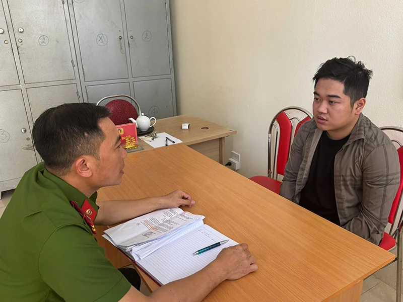 Bắt đối tượng lừa đảo trở về từ Campuchia