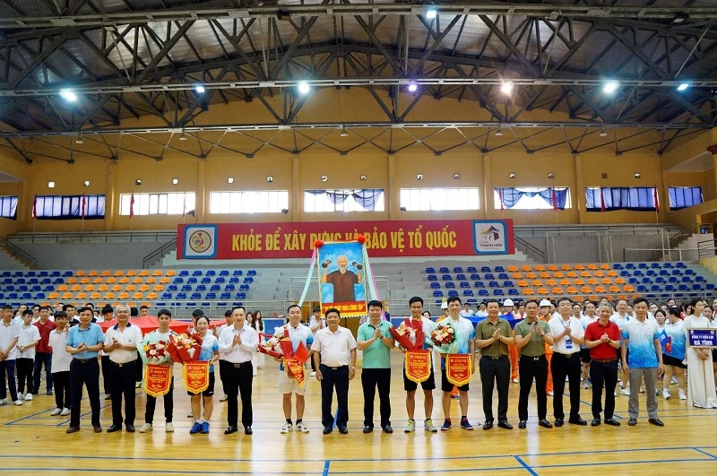 Hội thao công nhân, viên chức, lao động lần thứ 10 các công ty điện lực cụm phía Nam thuộc EVNNPC