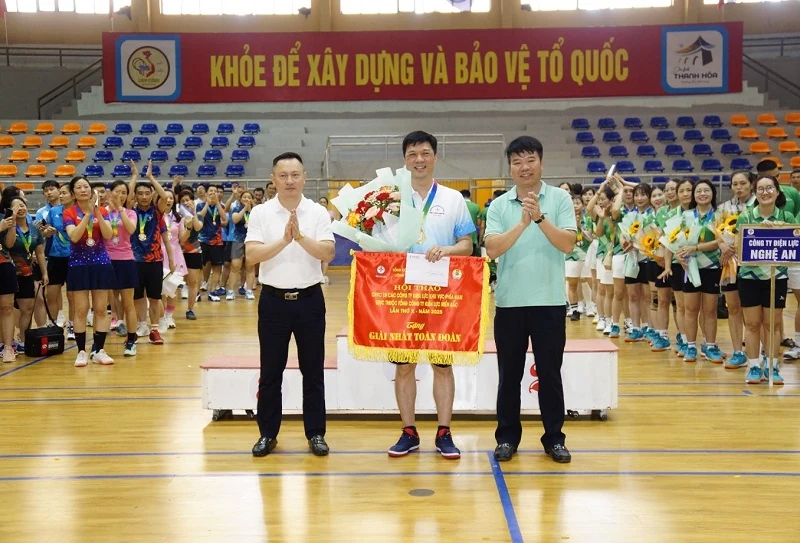 Hội thao công nhân, viên chức, lao động lần thứ 10 các công ty điện lực cụm phía Nam thuộc EVNNPC