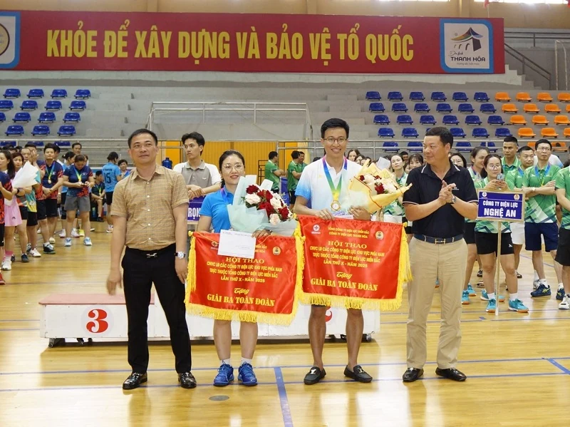 Hội thao công nhân, viên chức, lao động lần thứ 10 các công ty điện lực cụm phía Nam thuộc EVNNPC