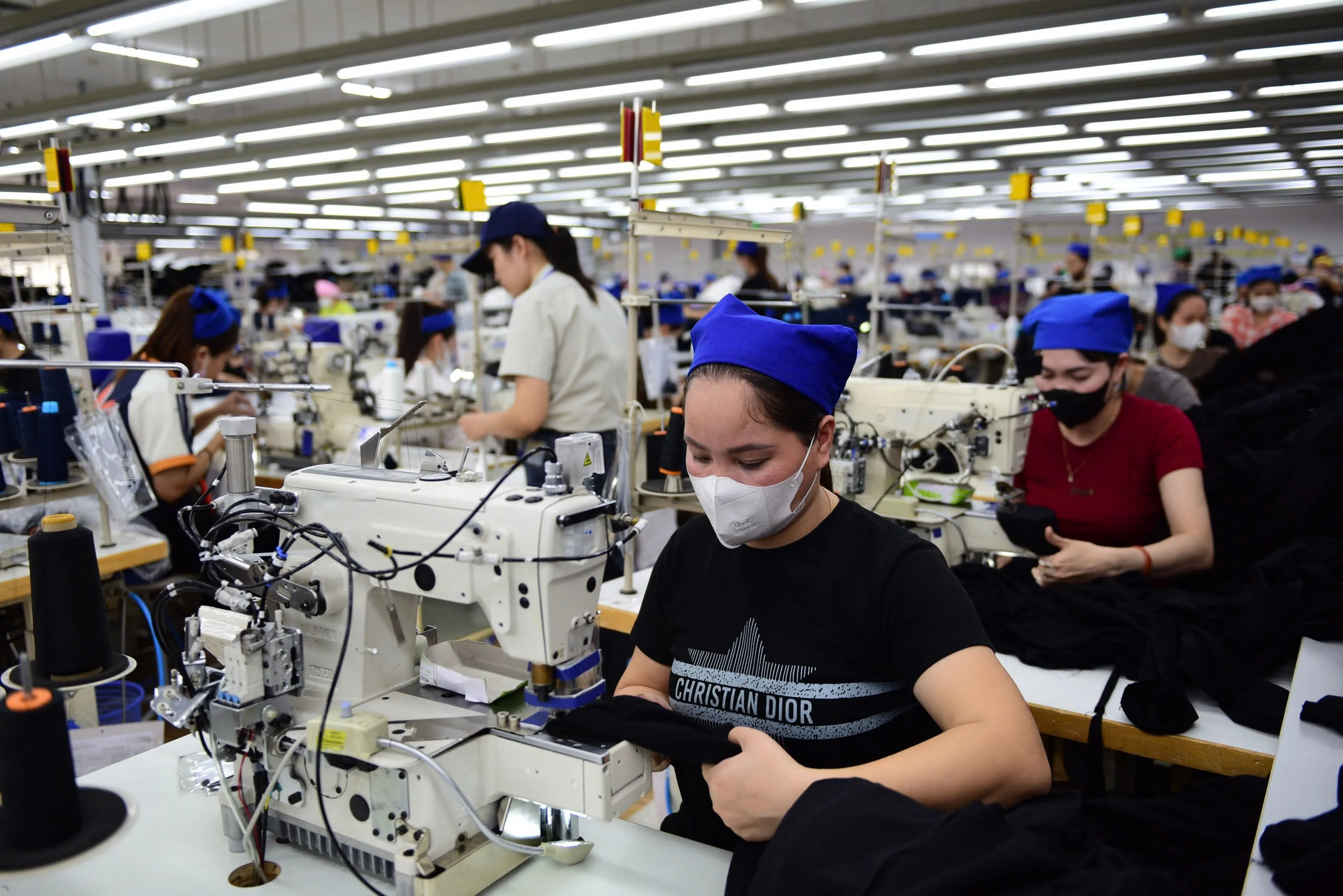 Thông báo tuyển dụng số lượng công nhân may công nghiệp