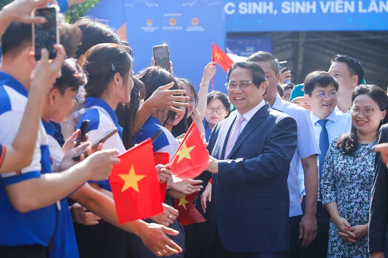 Thủ tướng: “Thần tốc táo bạo” để đưa Việt Nam trở thành trung tâm đổi mới sáng tạo