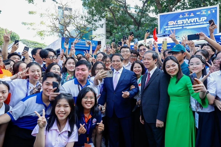 Thủ tướng: “Thần tốc táo bạo” để đưa Việt Nam trở thành trung tâm đổi mới sáng tạo