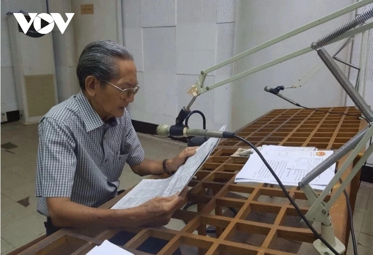 Xúc động nghe lại bài bình luận của Đài Tiếng nói Việt Nam ngày 30/4/1975