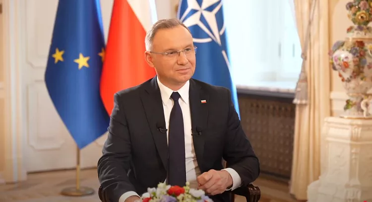 Tổng thống Ba Lan: Ukraine sẽ phải nhượng bộ