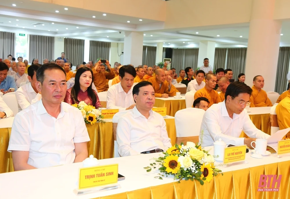 Lãnh đạo tỉnh gặp mặt và chúc mừng các chức sắc, chức việc Phật giáo nhân dịp lễ Phật đản (Phật lịch 2569 - Dương lịch 2025)