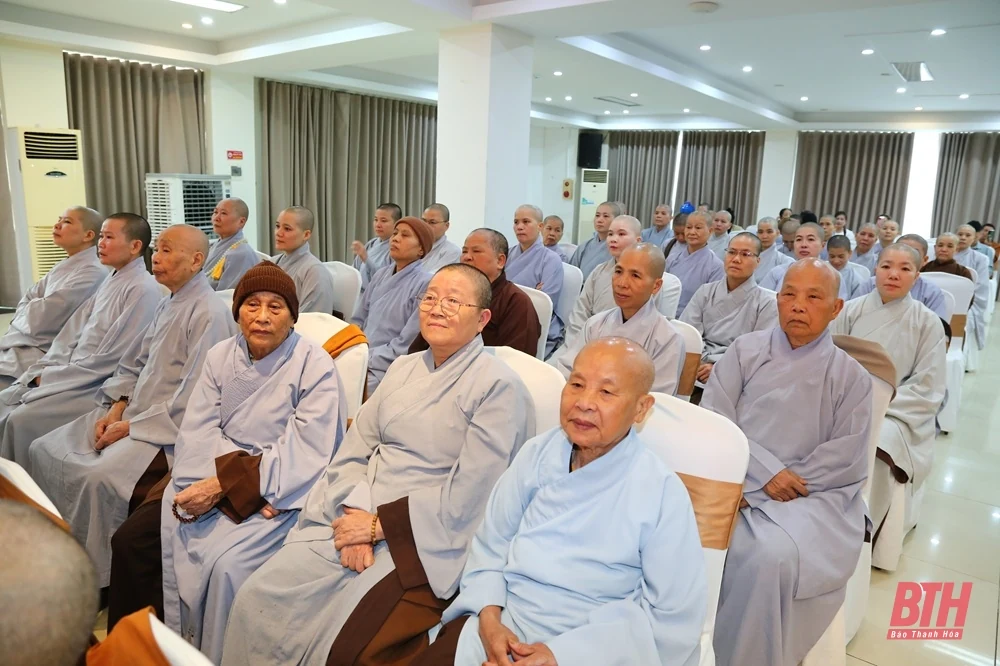 Lãnh đạo tỉnh gặp mặt và chúc mừng các chức sắc, chức việc Phật giáo nhân dịp lễ Phật đản (Phật lịch 2569 - Dương lịch 2025)