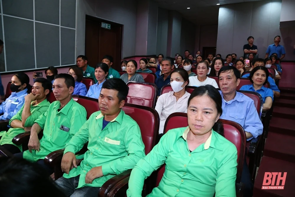 Phát động “Tháng Công nhân” và hưởng ứng “Tháng hành động về an toàn, vệ sinh lao động” năm 2025