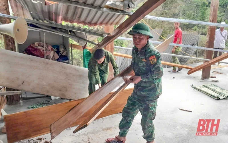Mường Lát hỗ trợ khắc phục xong 57 nhà ở bị thiệt hại do dông lốc