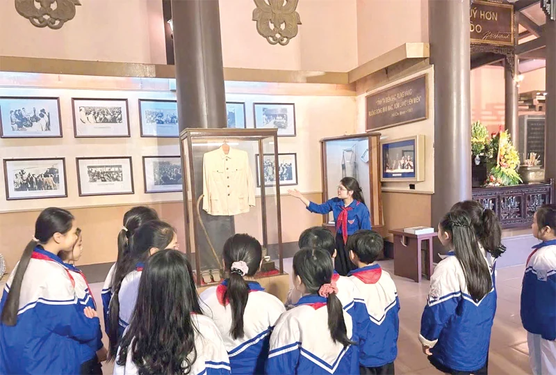 Thanh niên với việc giữ gìn, phát huy giá trị di sản