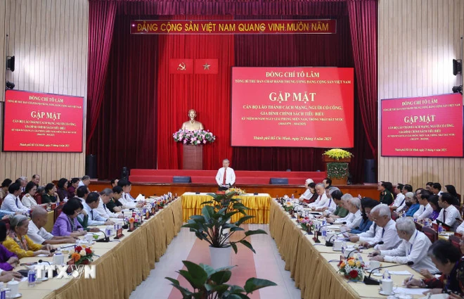 Tổng Bí thư: Sáp nhập tỉnh không phải 2 cộng 2 bằng 4 mà '2 cộng 2 lớn hơn 4'