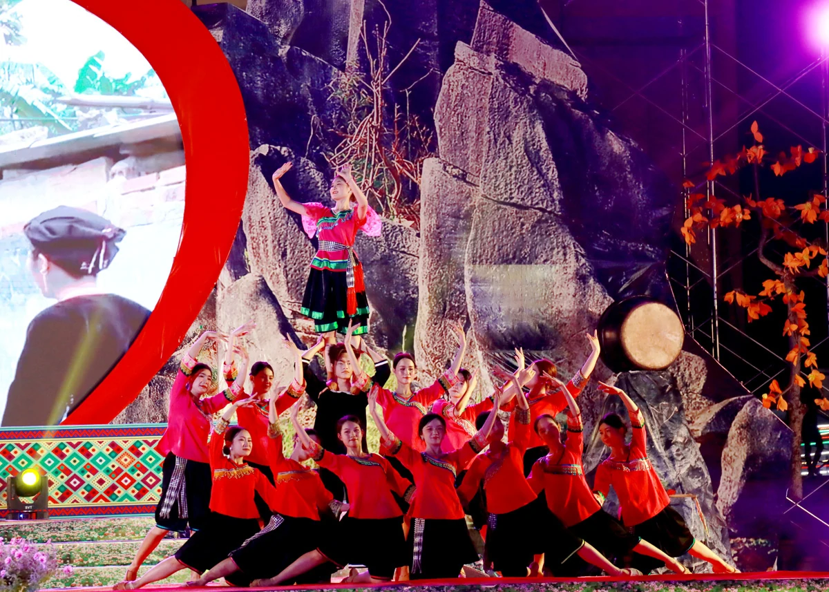 Khai mạc Lễ hội Chợ Phong Lưu Khâu Vai năm 2025