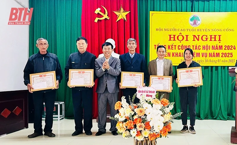 Phát huy vai trò người cao tuổi trong xây dựng hệ thống chính trị