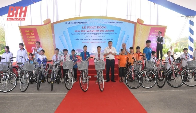 Phát động Ngày Sách và Văn hóa đọc Việt Nam