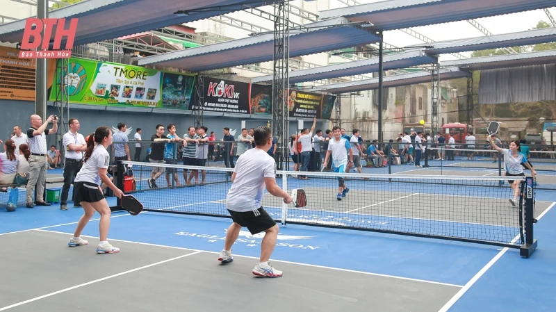 Giải bóng bàn, cầu lông, pickleball hè Sầm Sơn diễn ra sôi nổi, hấp dẫn, chuyên môn cao