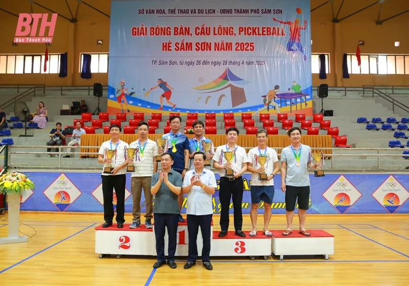 Giải bóng bàn, cầu lông, pickleball hè Sầm Sơn diễn ra sôi nổi, hấp dẫn, chuyên môn cao