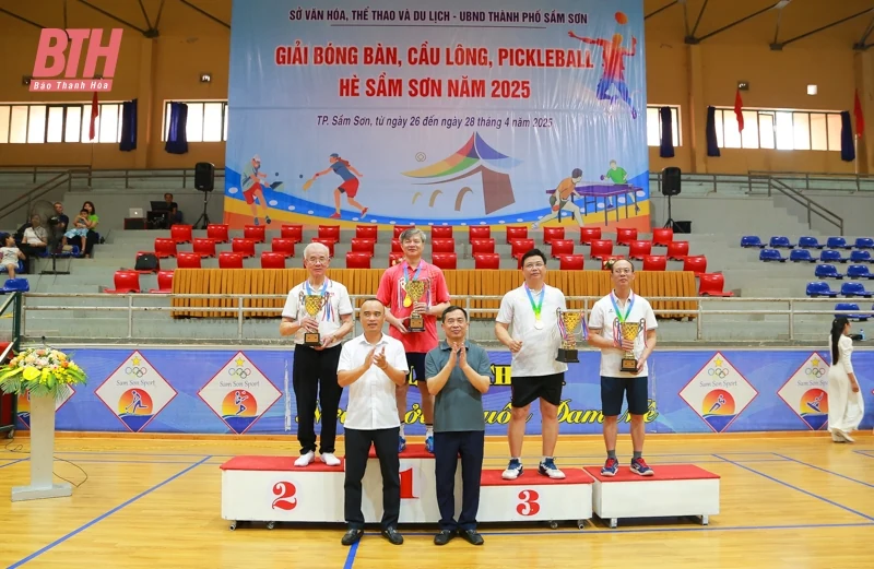 Giải bóng bàn, cầu lông, pickleball hè Sầm Sơn diễn ra sôi nổi, hấp dẫn, chuyên môn cao