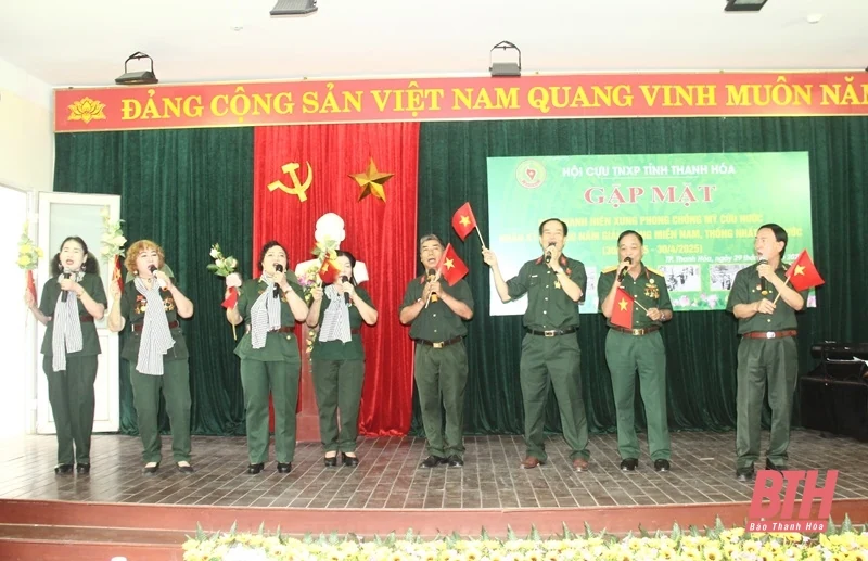 Gặp mặt các cựu TNXP trong kháng chiến chống Mỹ