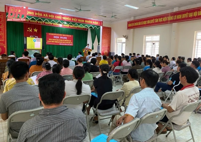 Tuyên truyền các kỹ năng về chuyển đổi số và quy trình thành lập HTX, liên hiệp HTX 