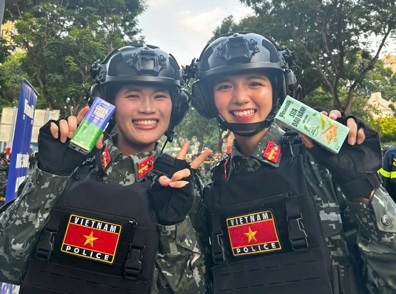 Hơn 150.000 sản phẩm Vinamilk tiếp sức các lực lượng và người dân tham gia đại lễ 30/4