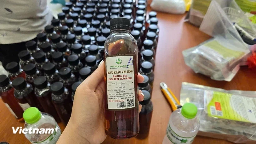 Khởi tố 9 đối tượng buôn bán thuốc sinh lý giả, thông báo tìm các bị hại