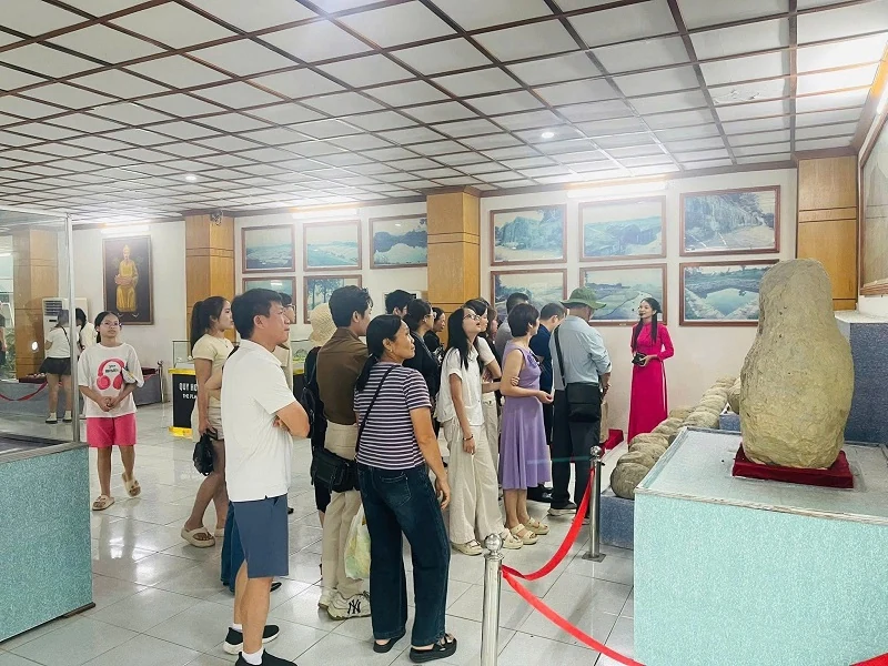 Thanh Hóa đón lượng khách “khủng” dịp nghỉ lễ 30/4 - 1/5