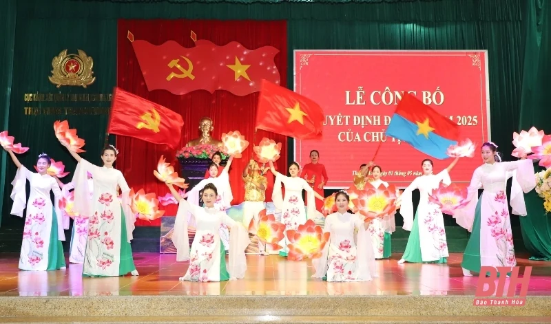 Trại giam Thanh Phong công bố Quyết định đặc xá của Chủ tịch nước