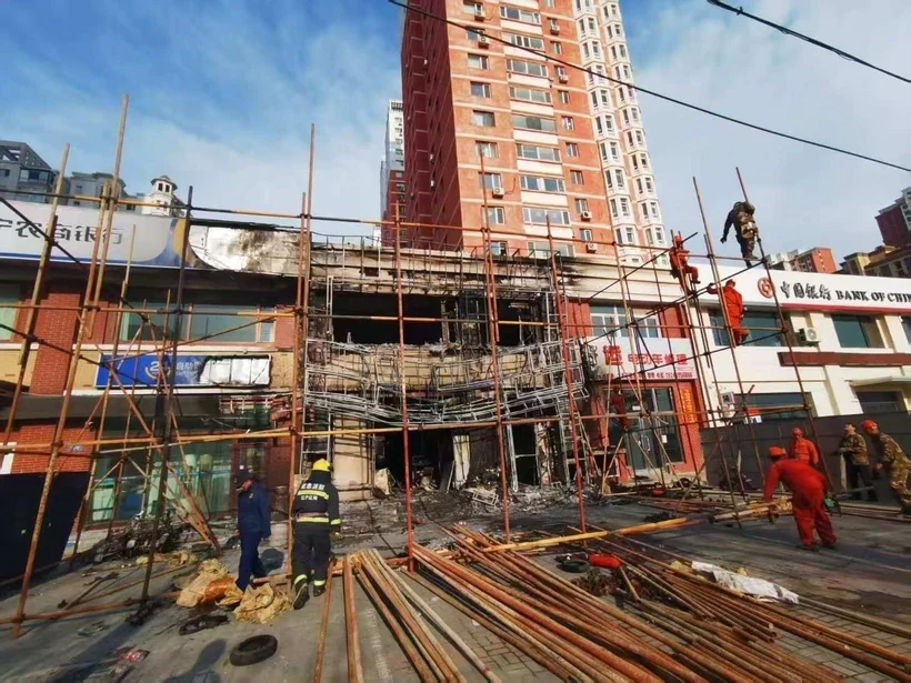 Chủ tịch Tập Cận Bình chỉ đạo cứu chữa người bị thương trong vụ cháy nhà hàng