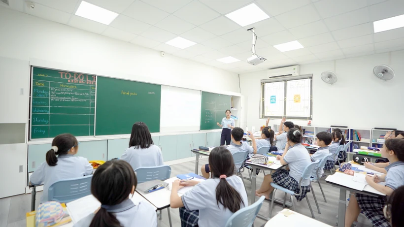 Bộ GD-ĐT đề xuất bỏ bằng tốt nghiệp THCS, hỗ trợ cơ sở vật chất cho trường tư