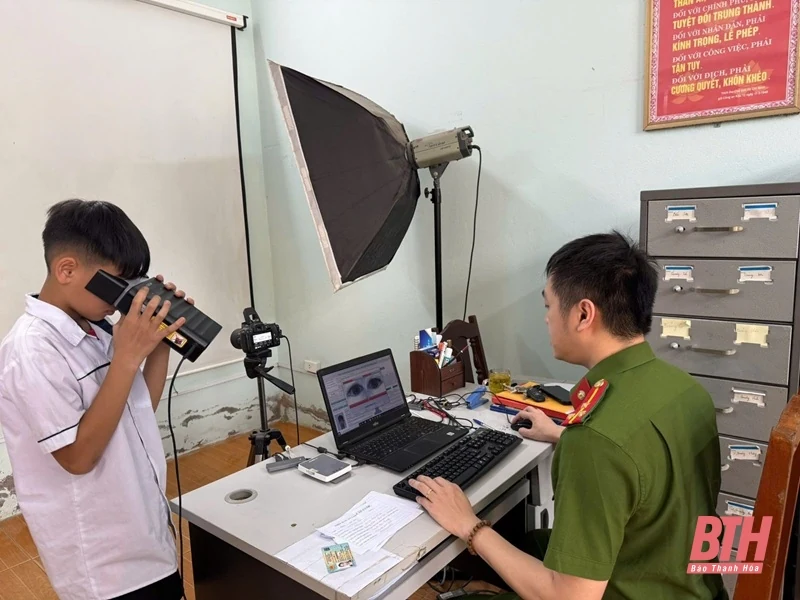 Thu nhận hơn 3.400 hồ sơ cấp căn cước và hơn 5.300 hồ sơ tài khoản định danh điện tử trong 5 ngày nghỉ lễ