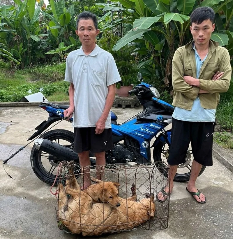 Tuần tra đêm bắt giữ 2 đối tượng trộm chó