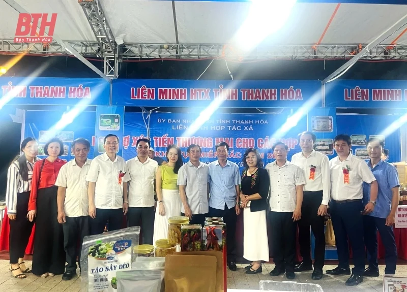 Thanh Hoá tham gia 3 gian hàng tại Hội chợ xúc tiến thương mại cho các HTX khu vực miền Bắc 2025