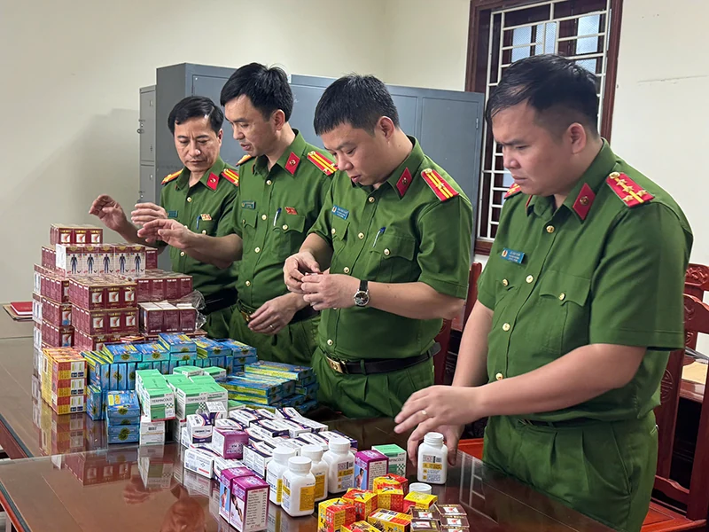 Ra quân đợt cao điểm đấu tranh chống hàng giả, hàng kém chất lượng