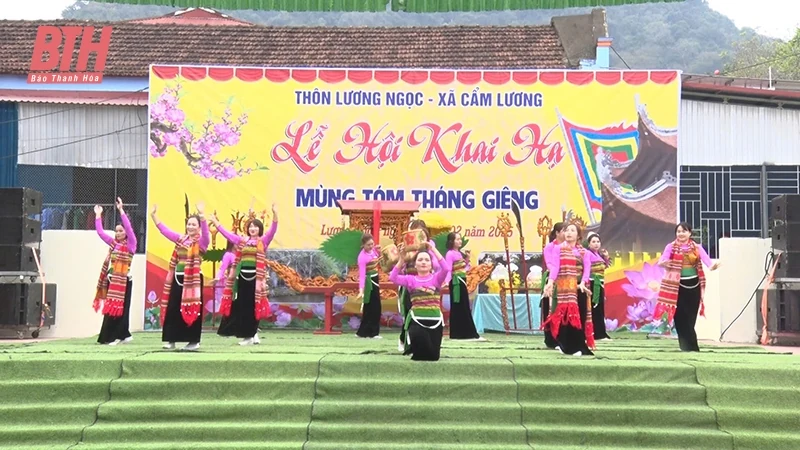 Phát huy tiềm năng văn hóa bản địa