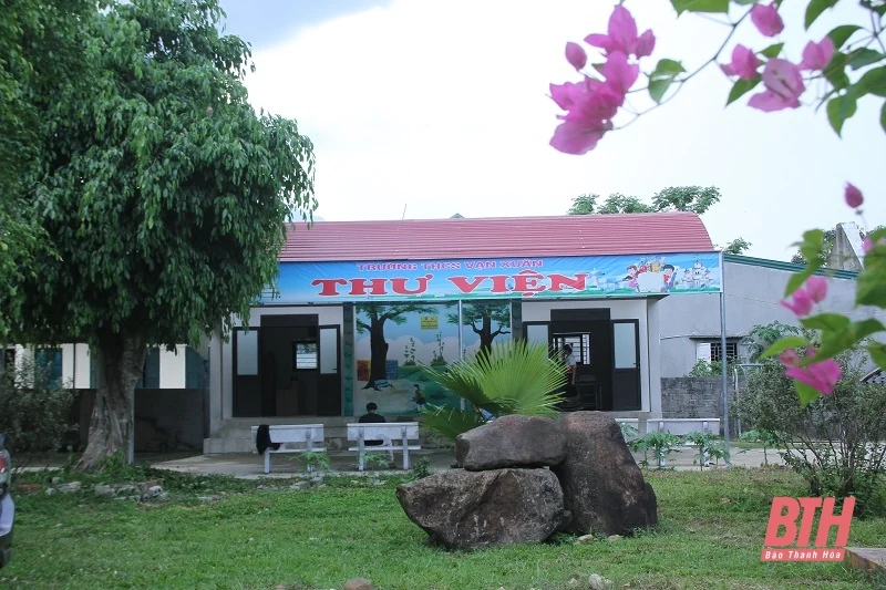 Khánh thành thư viện Trường THCS Vạn Xuân do Tập đoàn Xăng dầu Việt Nam tài trợ