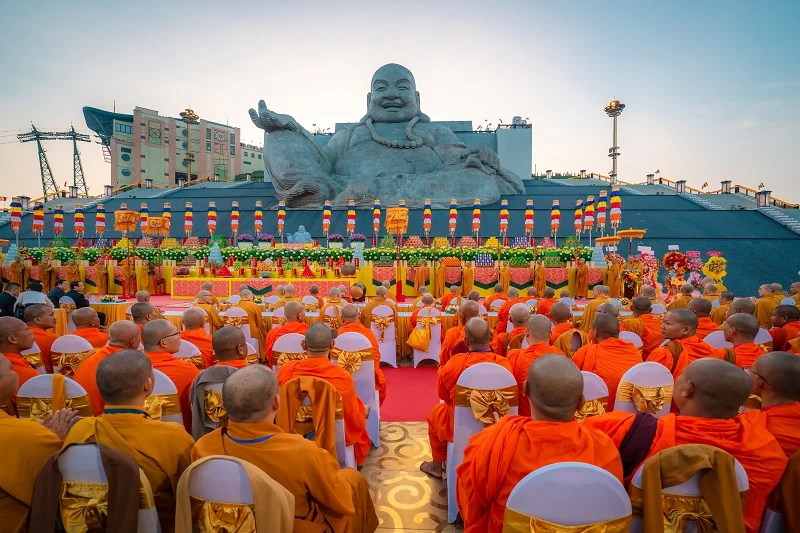 Ngắm không gian trang hoàng tại núi Bà Đen trước thềm đại lễ Vesak 2025 ngày 8/5/2025