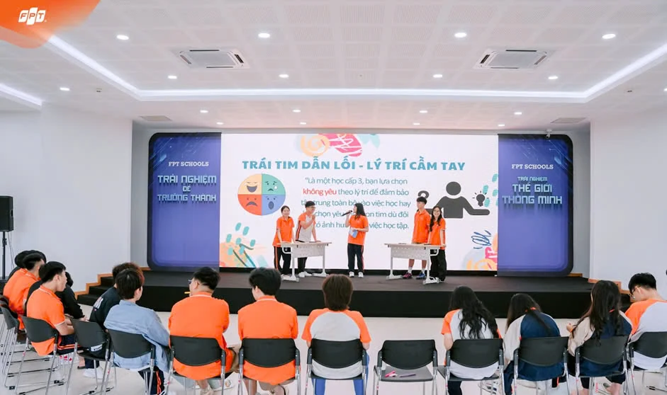 “Fschools - Hành trình tỏa sáng”: Rực rỡ bảng vàng, lan tỏa hành trình học bổng