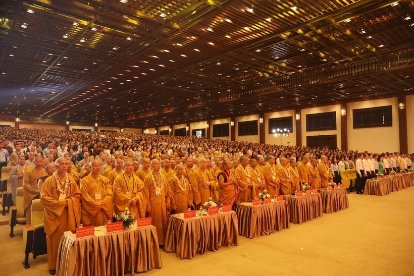 Hơn 4.500 tăng ni và phật tử dự Đại lễ Phật đản tại chùa Bái Đính