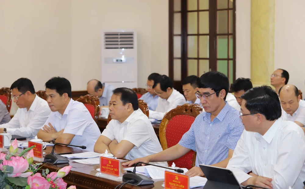 Ban Thường vụ Tỉnh ủy làm việc với Đoàn công tác Bộ Công an về chuyển đổi số