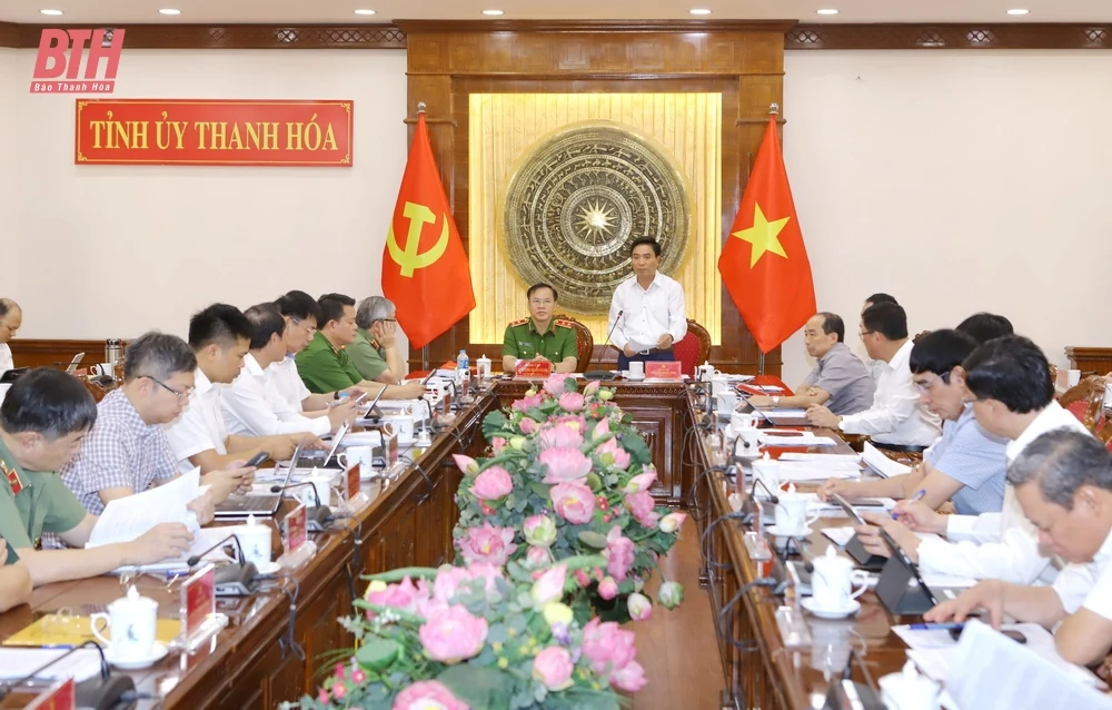 Ban Thường vụ Tỉnh ủy làm việc với Đoàn công tác Bộ Công an về chuyển đổi số