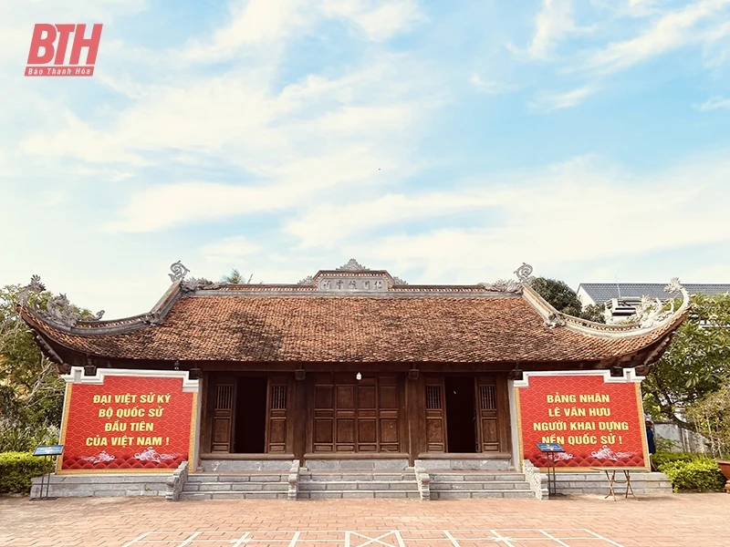 Đi giữa dòng chảy văn hóa - lịch sử quê hương