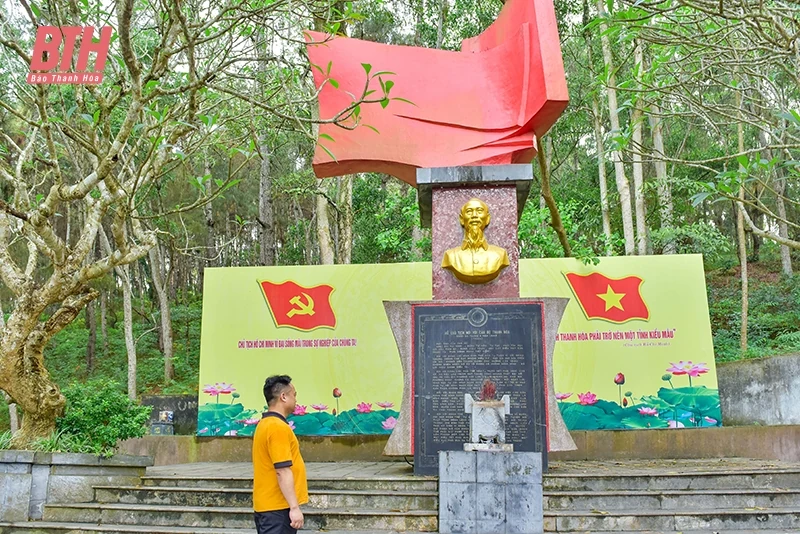 Cùng Người vươn tới mãi