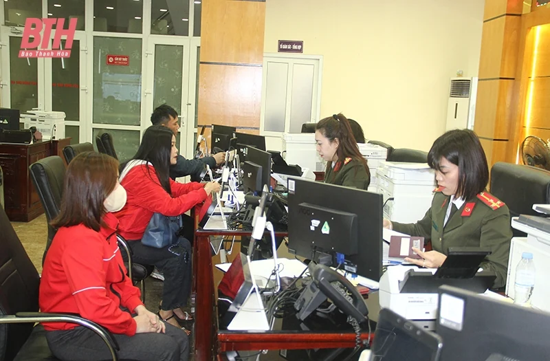 Xây dựng chính quyền đồng hành và phục vụ