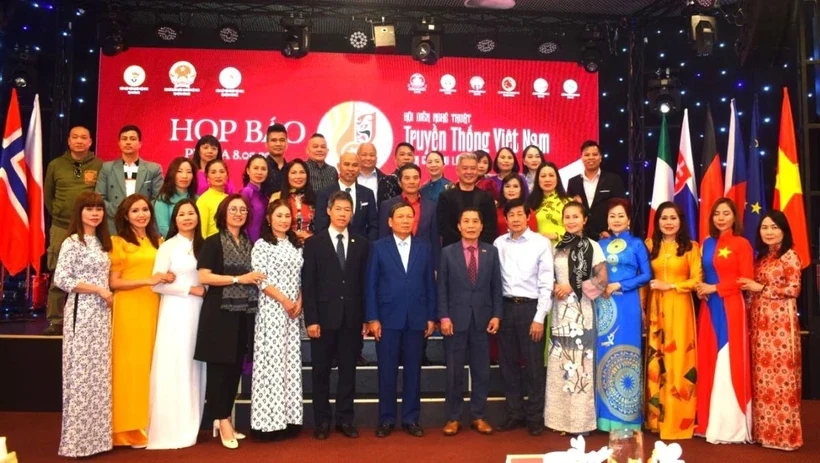 Hội diễn Nghệ thuật truyền thống Việt Nam toàn châu Âu lần thứ 2 tại Séc