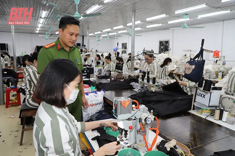 Công khai, minh bạch công tác xét giảm án và tha tù trước thời hạn có điều kiện